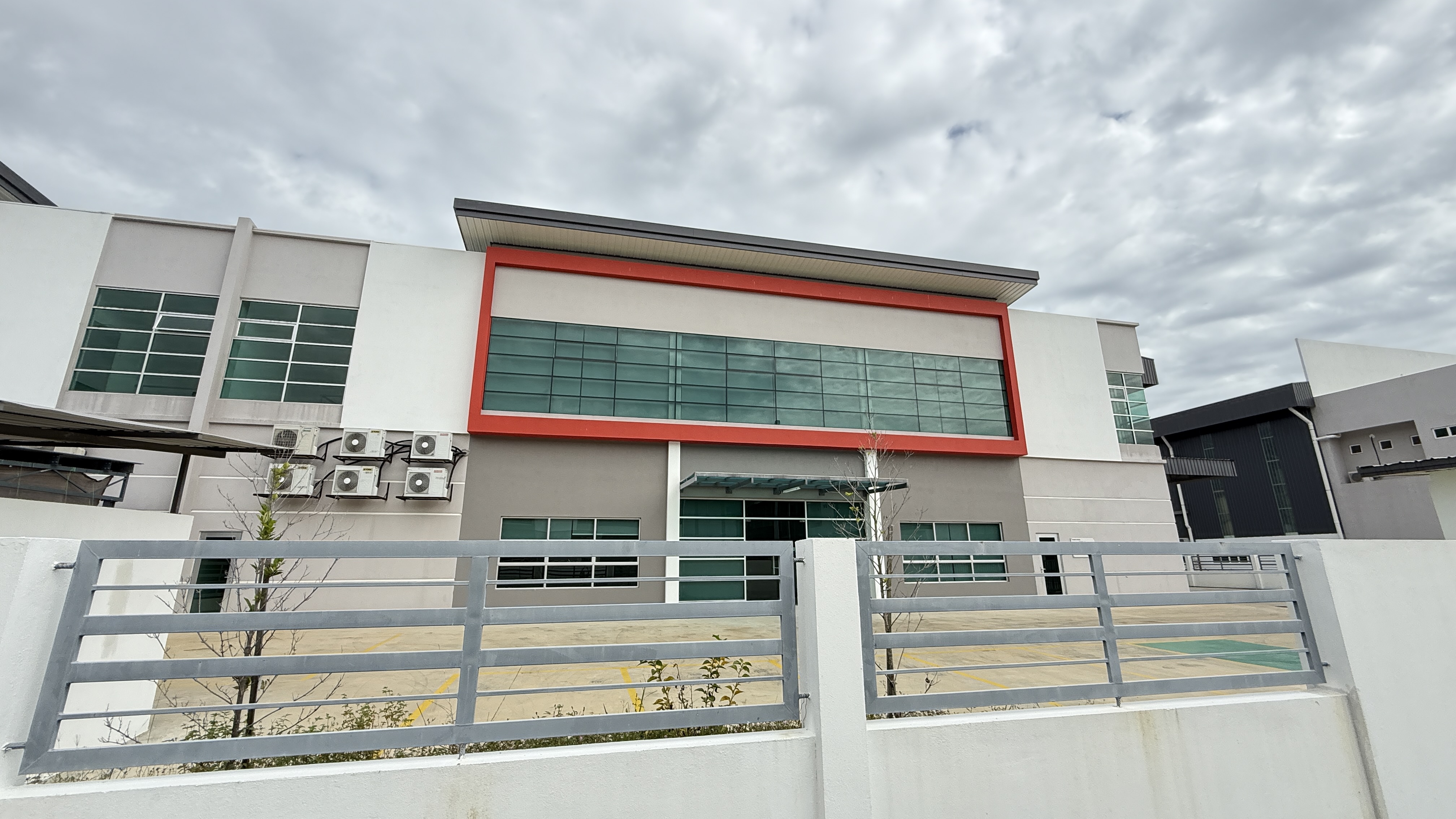 Factory For Rent In West Meru Industrial Park, Klang – High-Power Semi-Detached Unit