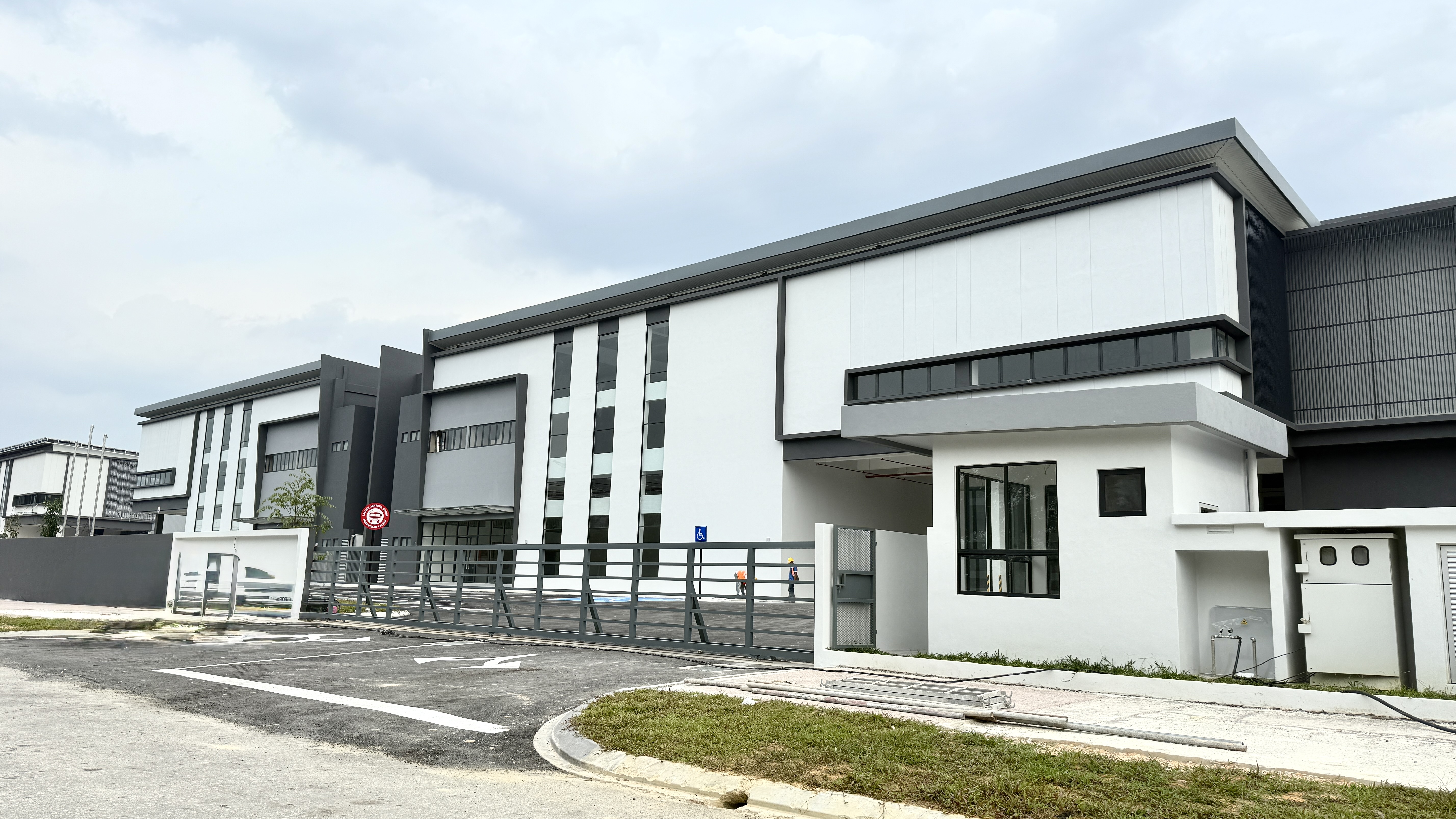 The Cubiz Collection Elmina East Factory For Rent – Semi-Detached With Functional Layout & Expansion