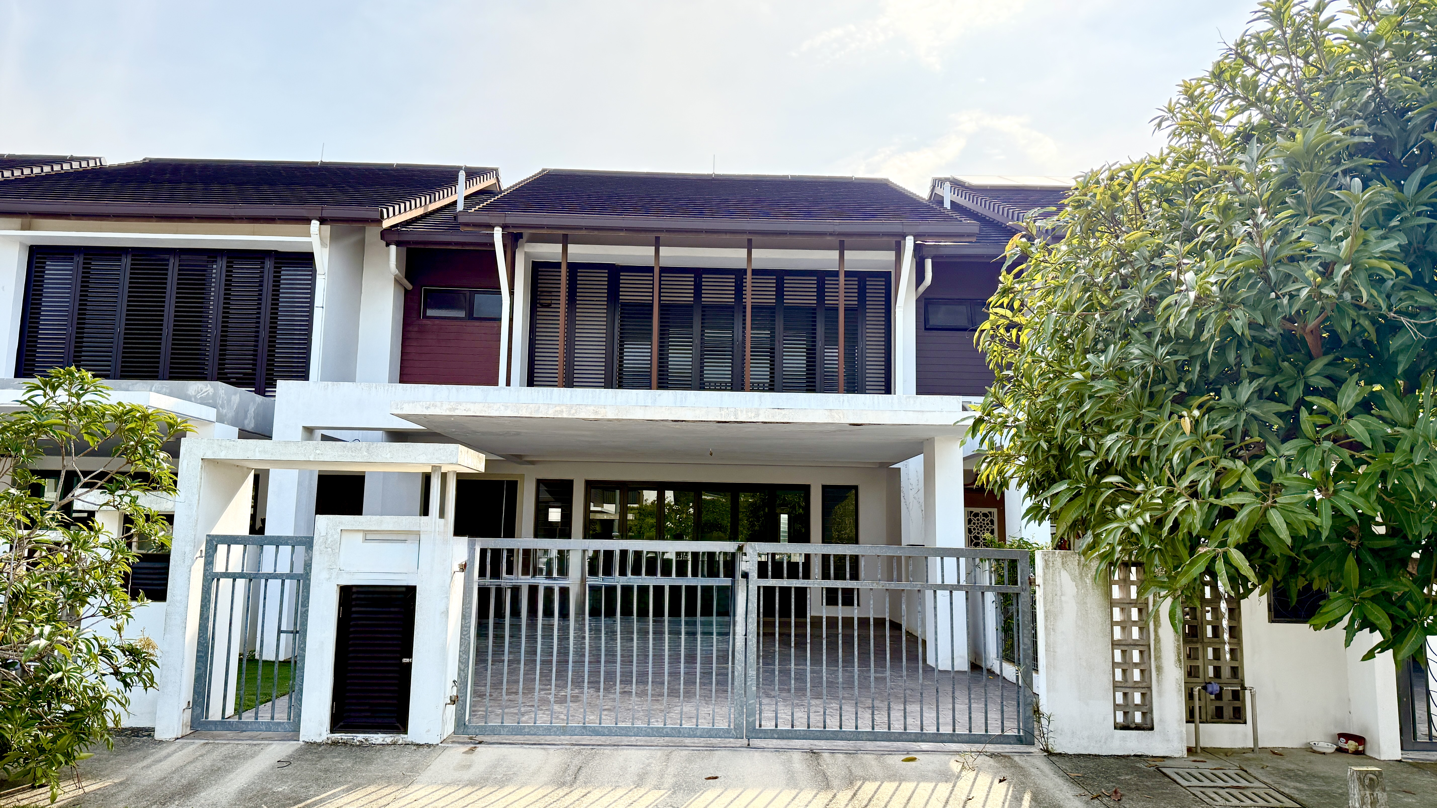 Elmina City, Shah Alam, Freehold Superlink House For Sale (Clusia Design) 30’ X 100’ Gated & Guarded